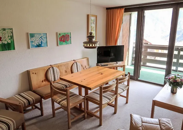 C 031 By Interhome * ディセンティス